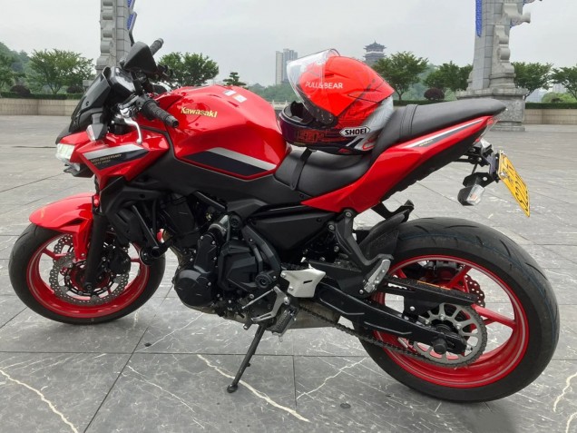 Carenagens Moto Kawasaki Ninja Z650 2020-2023 - Vermelho Preto