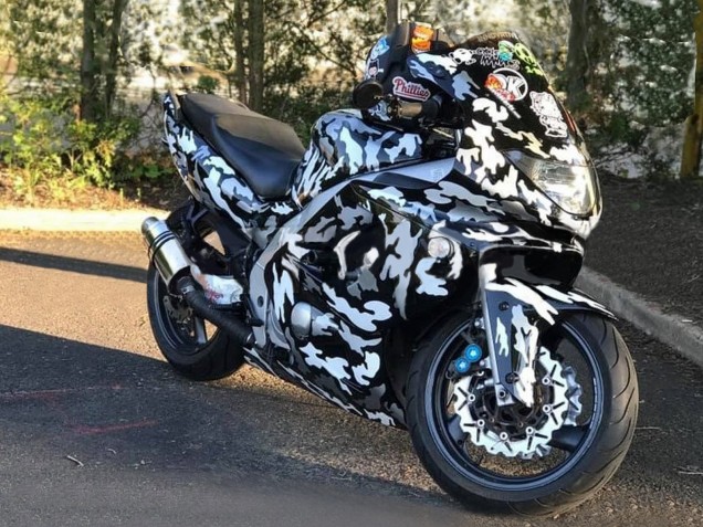 Carenagens Moto Yamaha YZF600R Thundercat 1996-2007 - Preto Branco Cinzento Camouflage