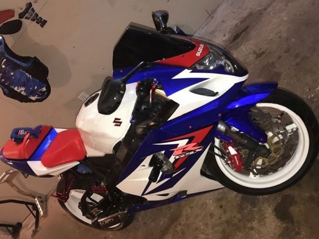 Carenagem Moto Suzuki GSXR 600 / GSXR 750 2004-2005 - Branco Azul Vermelho
