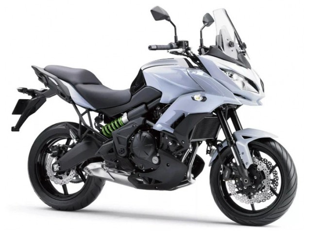 Carenagens Moto Kawasaki Versys 650 2015-2021 - Branco Preto Fosco