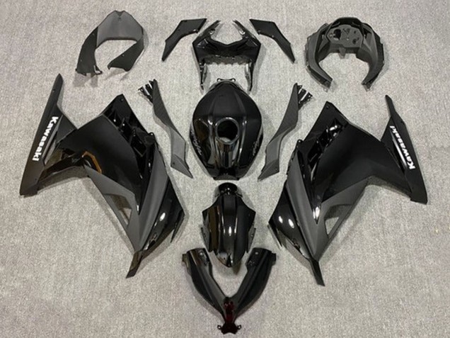 Carenagens Moto Kawasaki EX300 2013-2024 - Preto Brilhante Preto Fosco