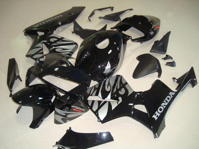 Preto Branco Chama Carenagem Honda CBR 600RR 2005-2006 Preto Branco Chama Carenagem Honda CBR 600RR 2005-2006
